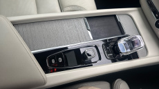 Volvo XC60 2.0 B5P Ultimate Dark 5dr AWD Geartronic Petrol Estate